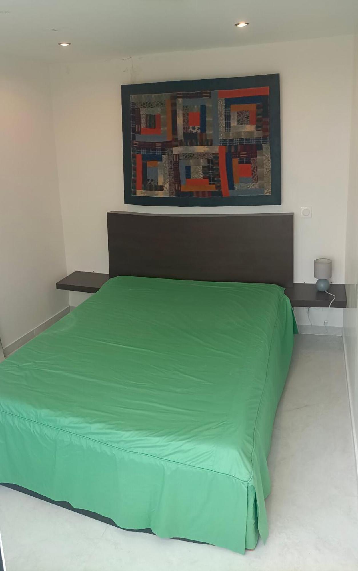 Confortable A Proximite De La Mer. Appartement Nice